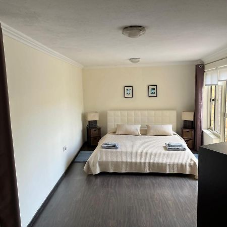 Groundfloor Apartment By The Sea, Fabulous Views 세인트폴스베이 외부 사진