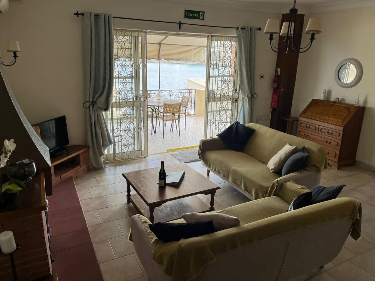 Groundfloor Apartment By The Sea, Fabulous Views 세인트폴스베이 외부 사진